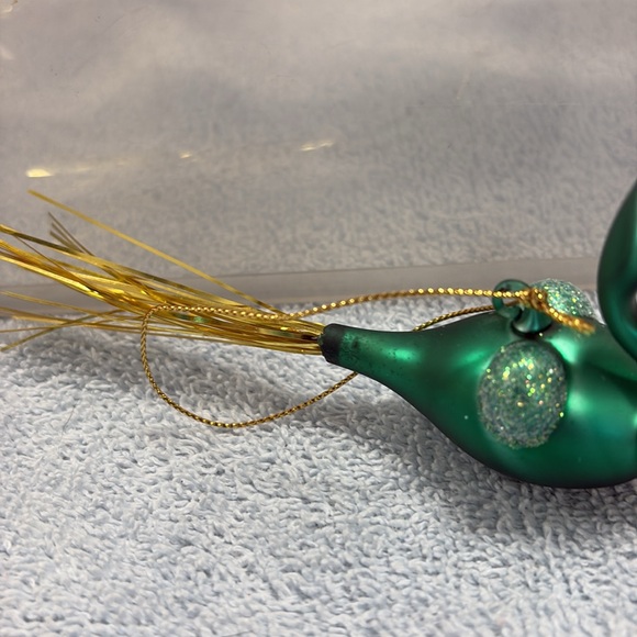 Blown Glass Green bird ornament - Picture 3 of 4